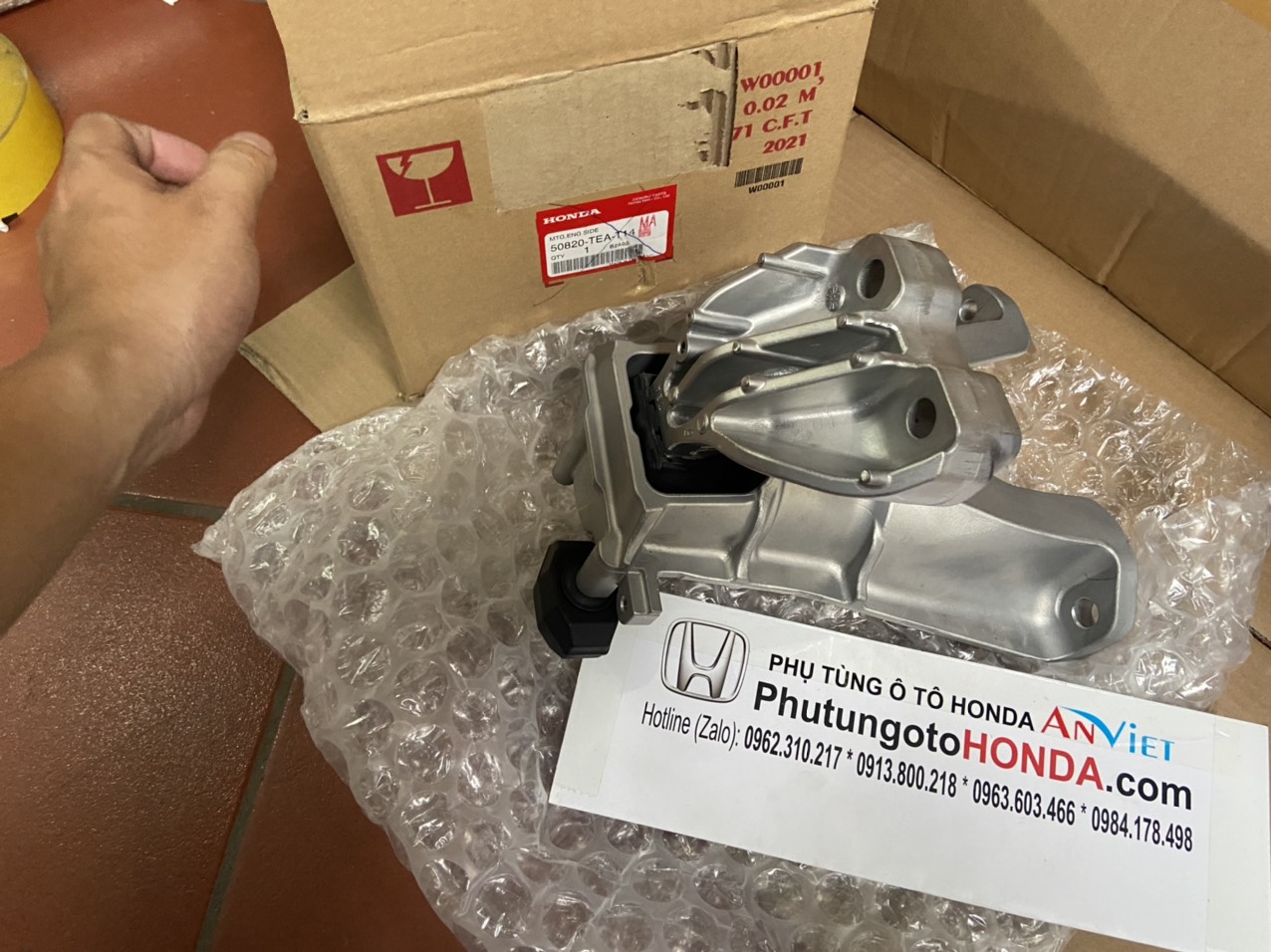 Chân máy dầu xe Honda Civic 2016-2020